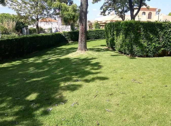 V2 U Nyaraló